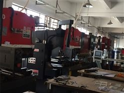 數(shù)控折彎機